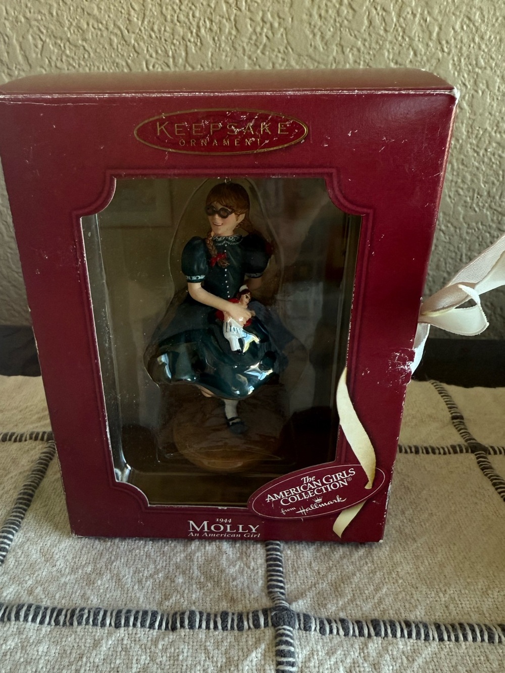 Hallmark Keepsake Ornament "Molly" American Girl